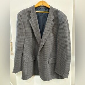 Men’s Burberrys Blazer. Size 54R